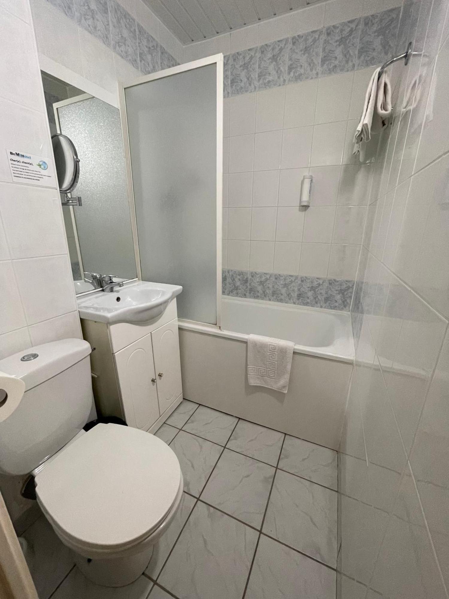 Be Myhotel Evreux Exterior photo
